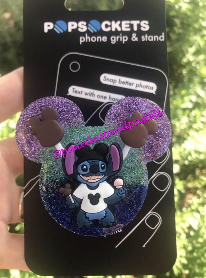 Stitch Snacks! Day at the Park with Stitch - Lilo and Stitch - Phone Socket - Phone Grip - Badge Reel