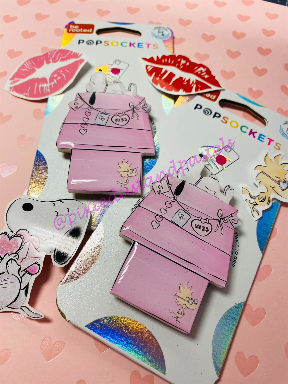 Snoopy’s Valentine Dog House!Valentine Beagle Phone Grip - Socket - Badge Reel or Pop!