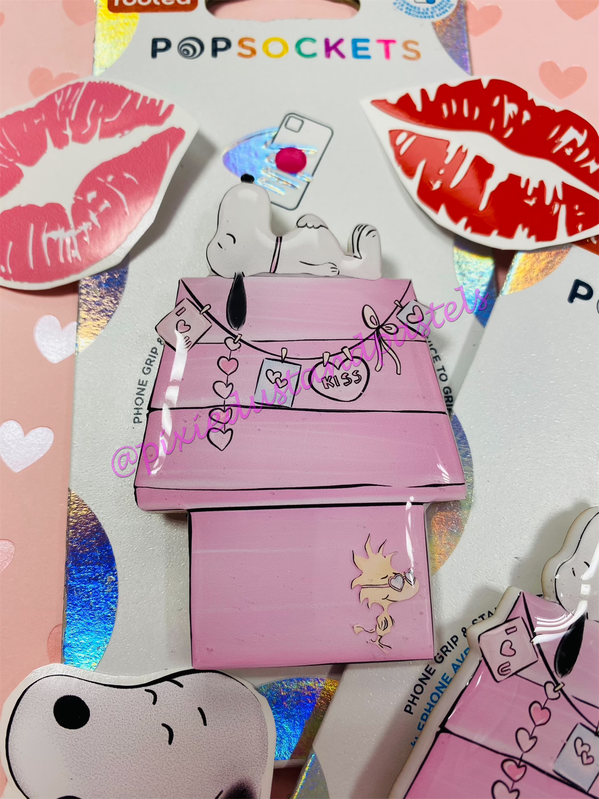 Snoopy’s Valentine Dog House!Valentine Beagle Phone Grip - Socket - Badge Reel or Pop!