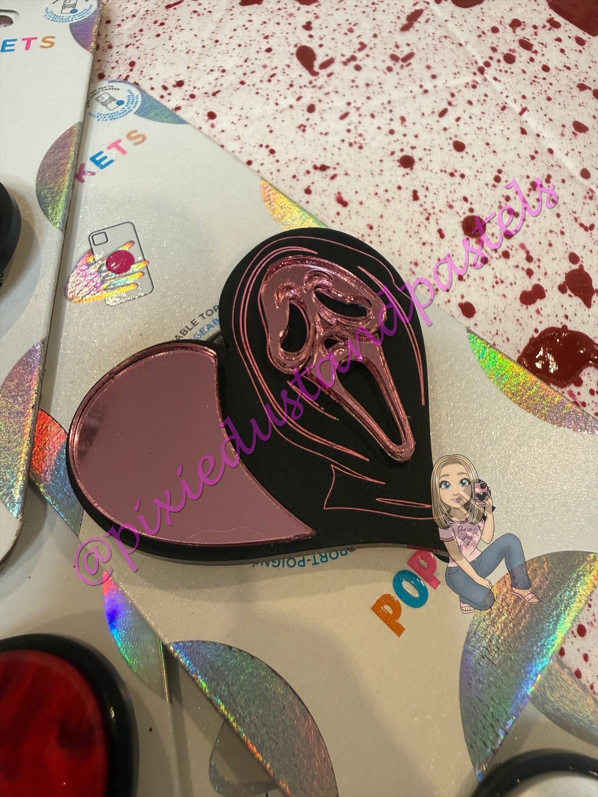 🔪❤️ GHOSTFACE SAYS LOVE HURTS… ESPECIALLY IN A HORROR MOVIE. LETS SCREAM!!