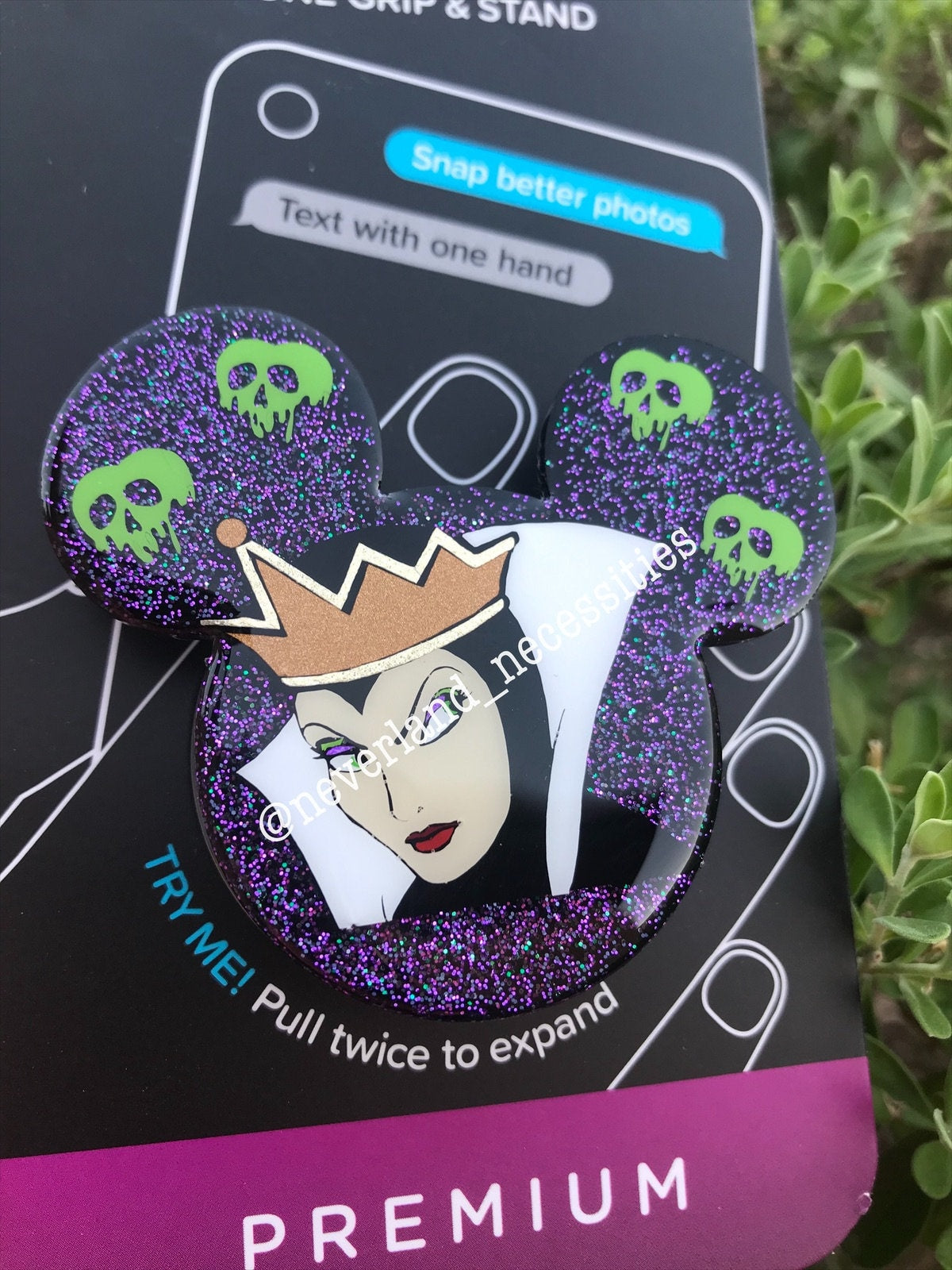 Just one bite! Evil Queen Phone Grip - Badge Reel - Phone Grip Pop