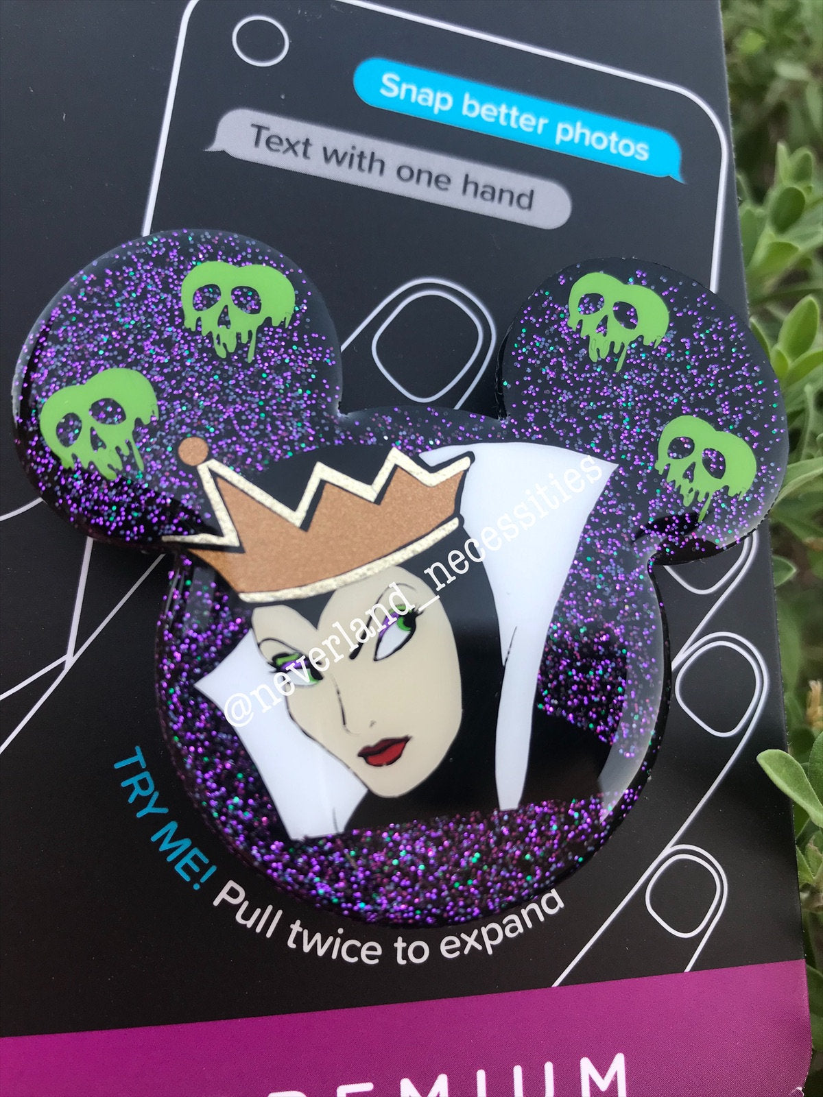 Just one bite! Evil Queen Phone Grip - Badge Reel - Phone Grip Pop