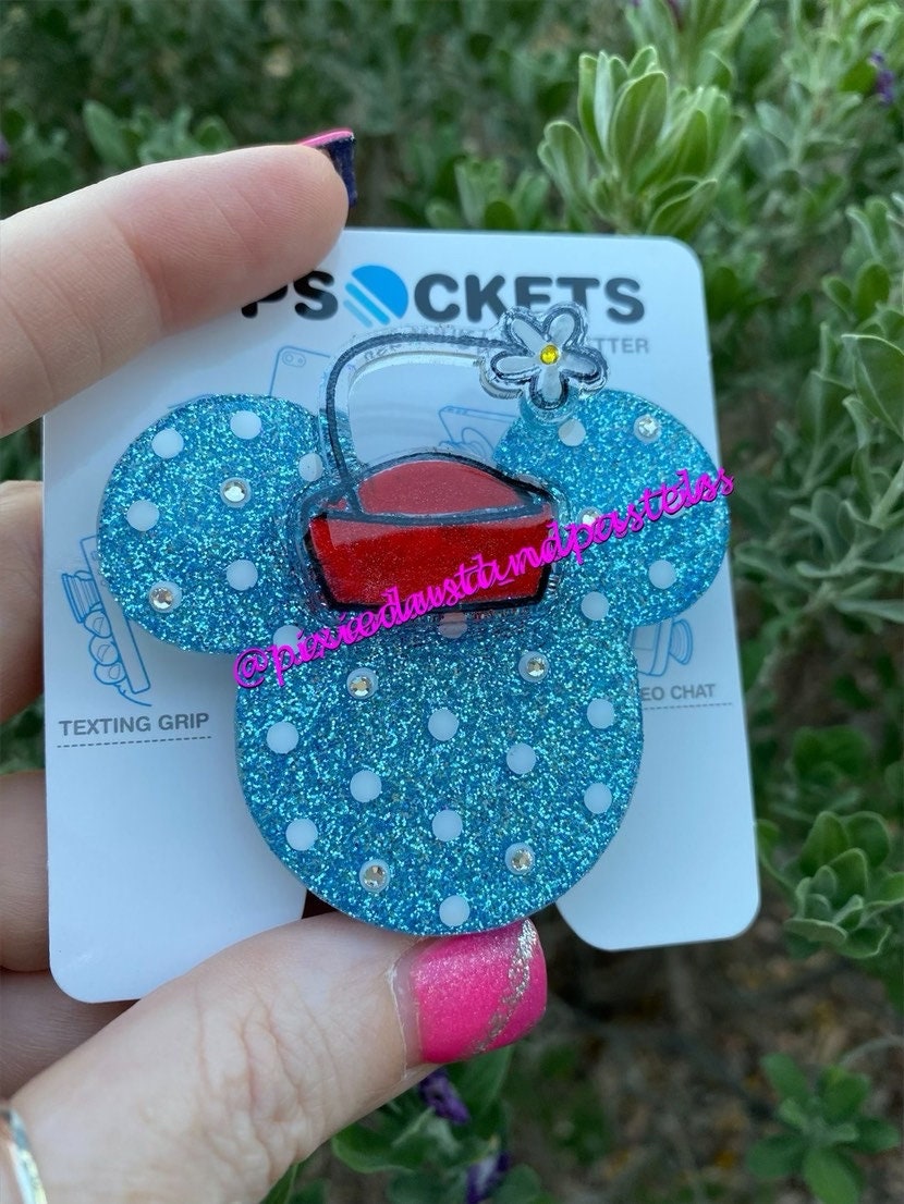 Polka Dots, Daisies, and Bows! Classic Minnie Mouse Badge Reel or Phone Grip for your phone!