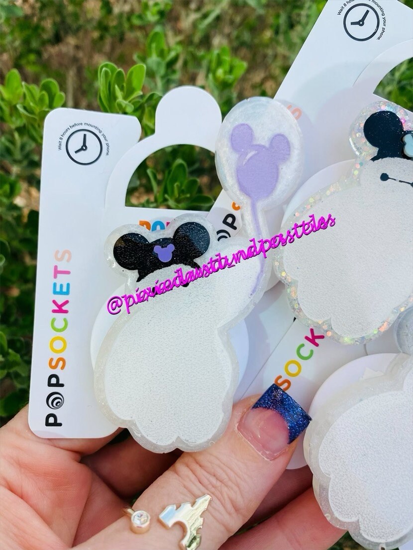 Our Favorite Healthcare Companion Baymax - Day at the Parks - Robot Superhero Phone Grip or Nurse Badge Reel