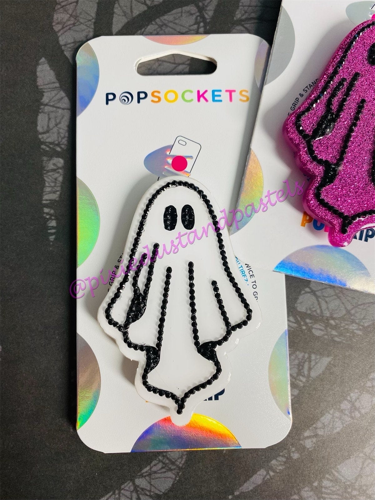 No feet! Don't let Lydia catch these ghosts in action - Ghost Phone Grip - Pop- Badge Reel - Halloween Socket
