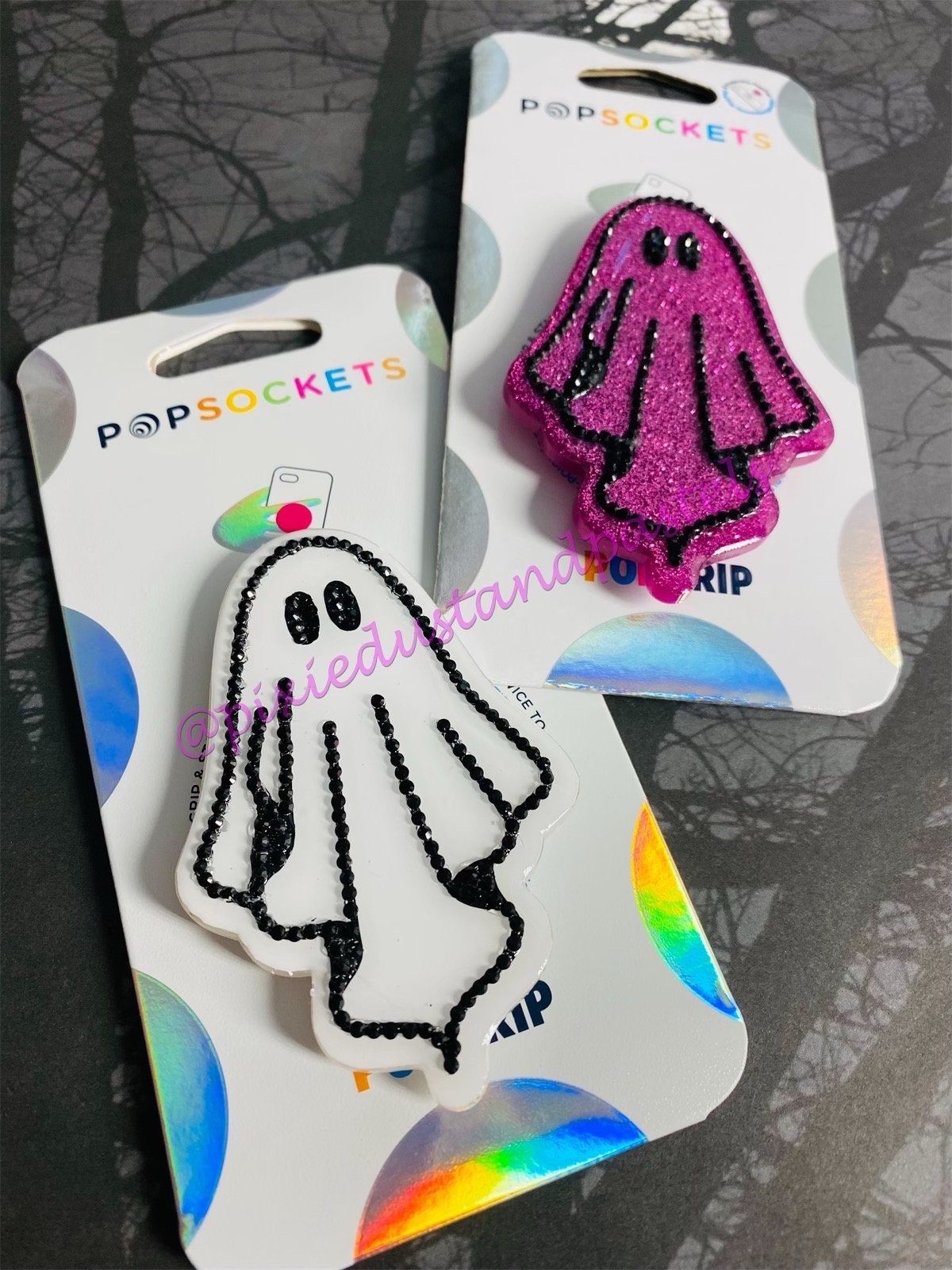 No feet! Don't let Lydia catch these ghosts in action - Ghost Phone Grip - Pop- Badge Reel - Halloween Socket