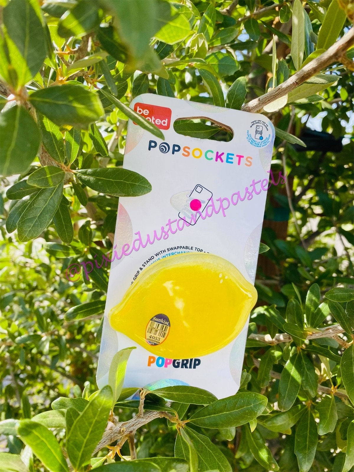 Lemon Lemon Lemons!! - Lemon Shaped  Phone Socket Accessory or Badge Reel - Phone Grip - Lemon Pop - Summer Fruit Design!