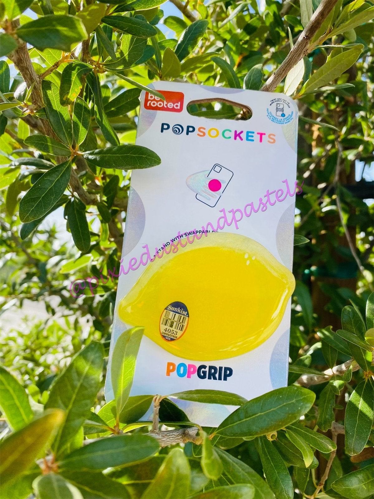 Lemon Lemon Lemons!! - Lemon Shaped  Phone Socket Accessory or Badge Reel - Phone Grip - Lemon Pop - Summer Fruit Design!